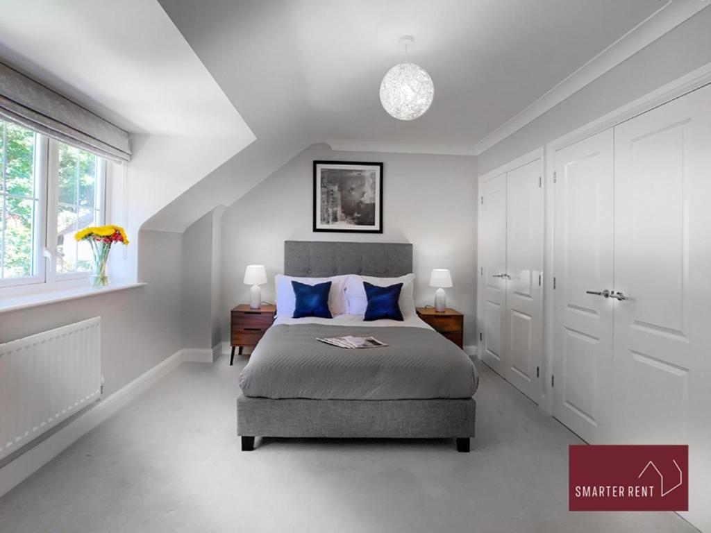 Maidenhead, Leander - 3 Bedroom - Parking & Garden Exteriör bild