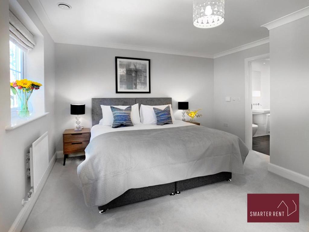 Maidenhead, Leander - 3 Bedroom - Parking & Garden Exteriör bild